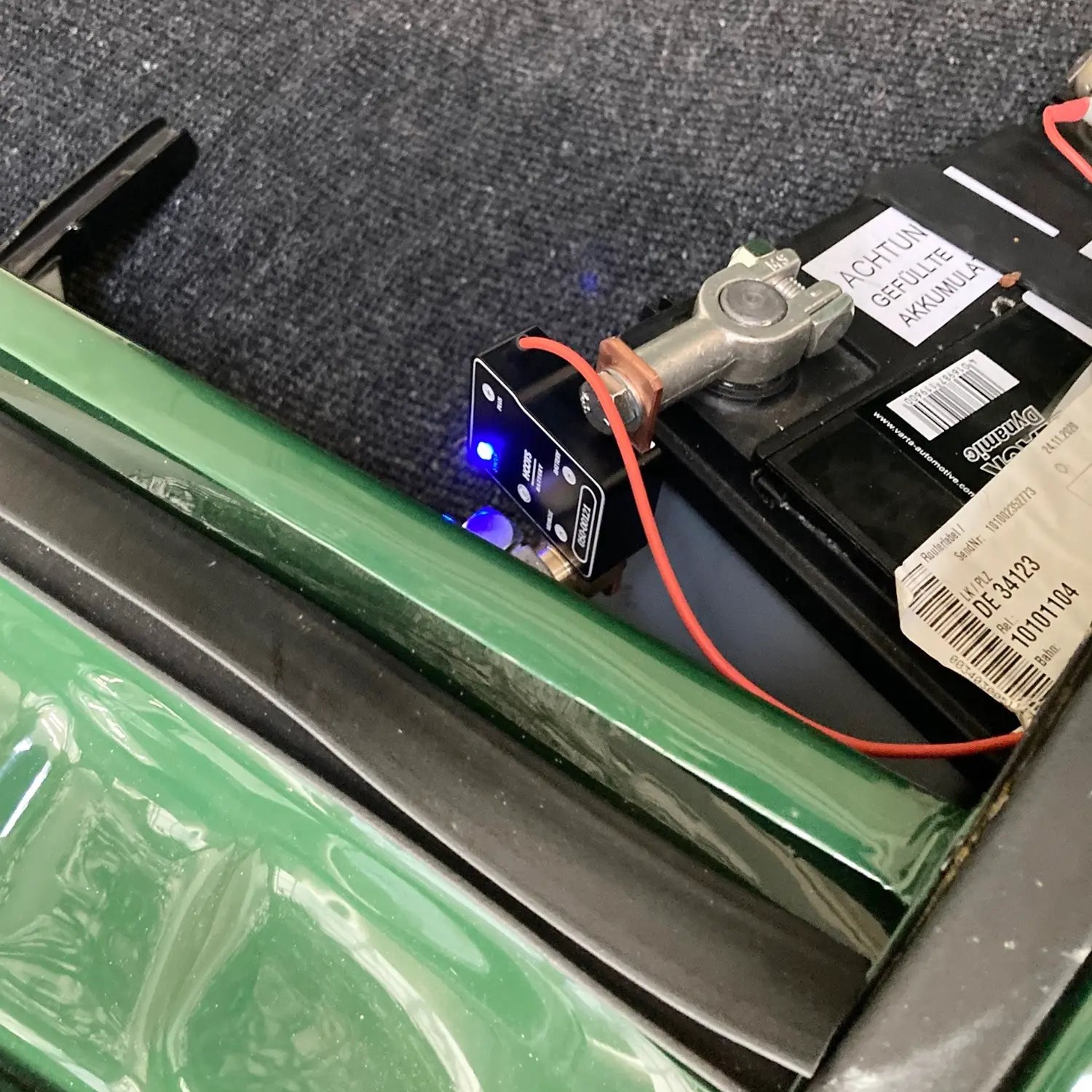 Hoots Battery Batterieüberwachung im Porsche 911